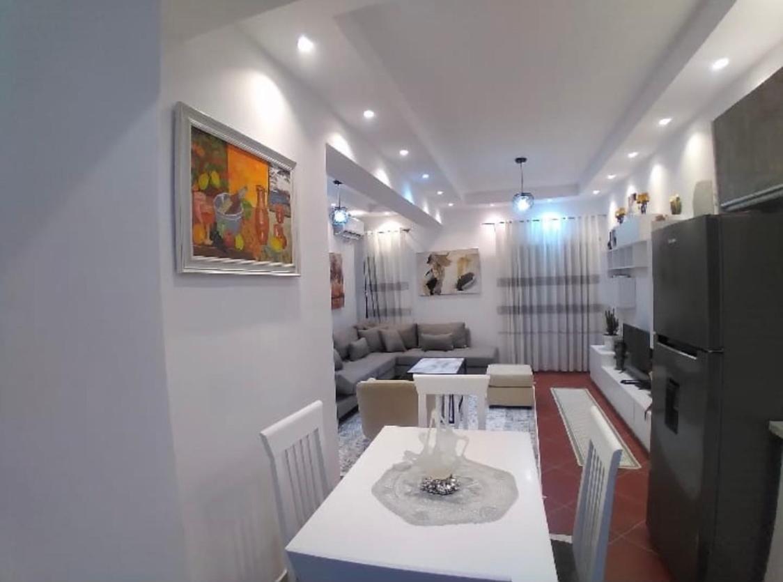 Luxury Appartament Lungomare Vlore Exterior photo