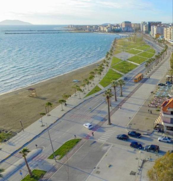 Luxury Appartament Lungomare Vlore Exterior photo